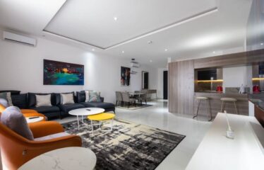 Chic 2-Bedroom Flat